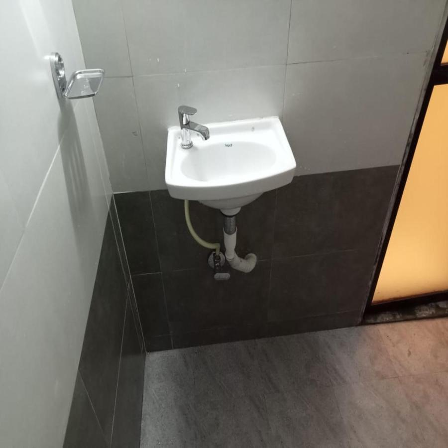 Hotel New Sarah Inn, Andheri West Mumbai Luaran gambar